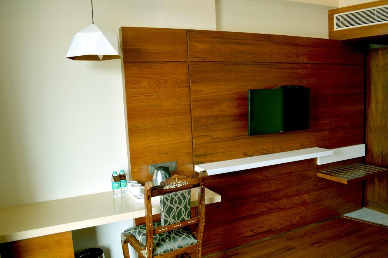 Rk Residency Hotel Tiruppur Exterior photo